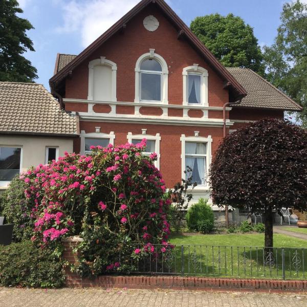 Ferienhaus Us lütt Hus und das Zimmer Linde im Haupthaus