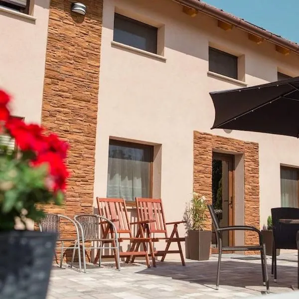 Erika Vendégház, ξενοδοχείο σε Mogyorod