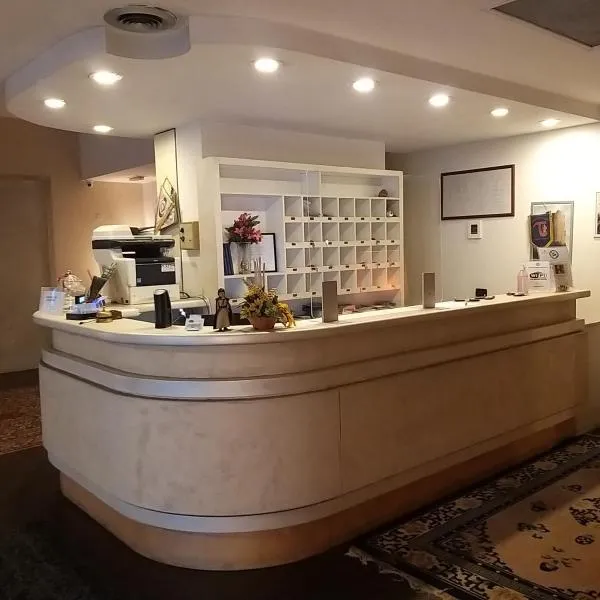 Cavalieri del Tau, hotel v destinaci Altopascio