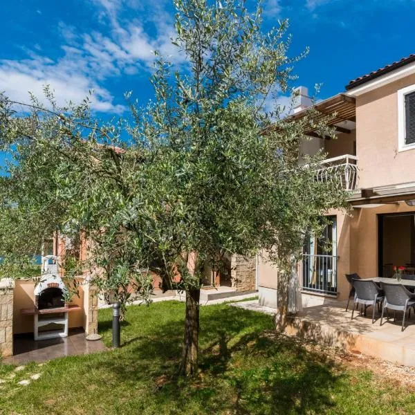 Apartments Amfora Plava Laguna, ξενοδοχείο στο Ουμάγκ