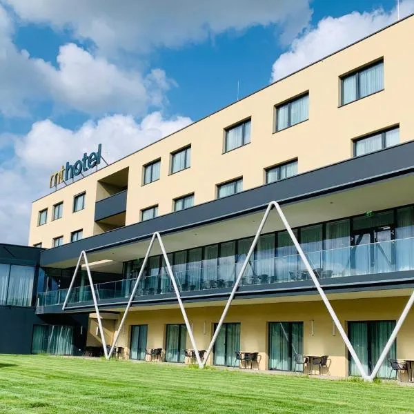 MT ホテル（MT Hotel）、ツェルトベクのホテル