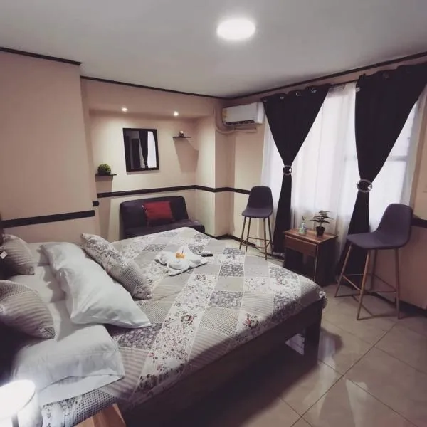 Toucan Hostel, hôtel à Alajuela