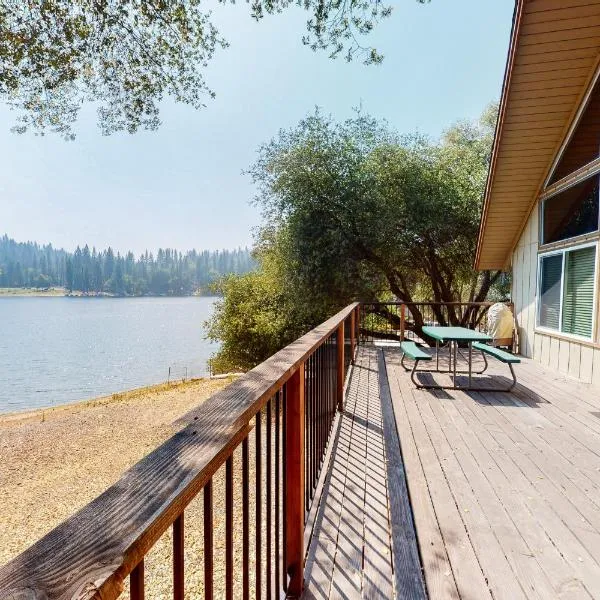 Allen Edgewater Retreat, hotel in Groveland