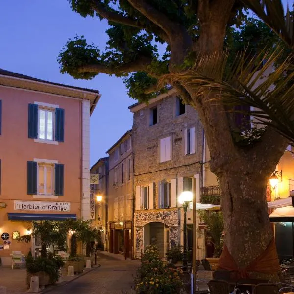Hôtel L'Herbier d'Orange - Accueil Vélo, hotel in Orange
