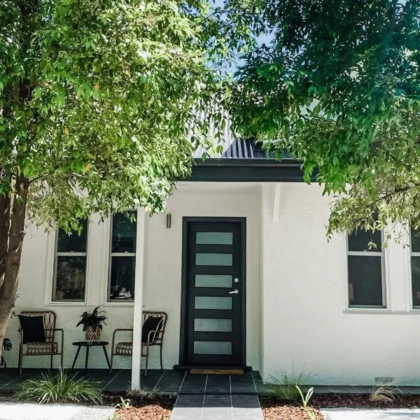 Just book it! Ruby - a spacious house in the CBD, hôtel à Wagga Wagga