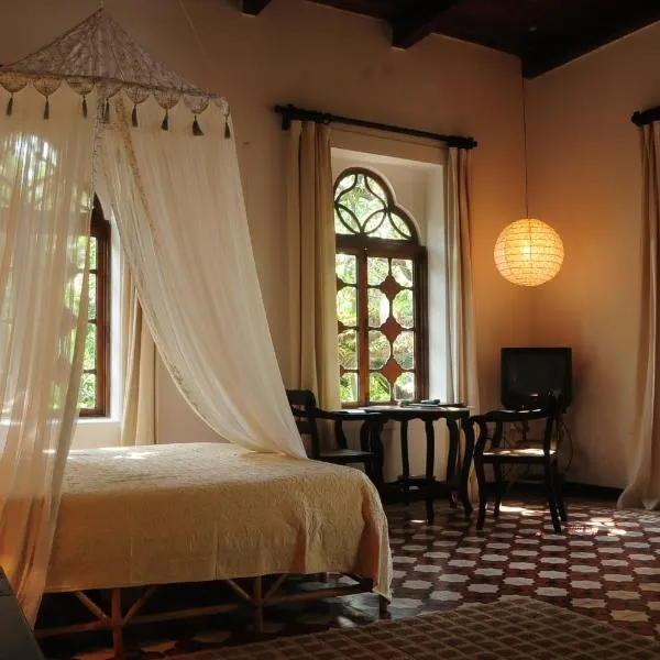 Marbella Guest House, hotel in Sinquerim