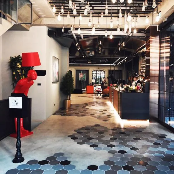 Thinker Hotel, ξενοδοχείο σε Yingge