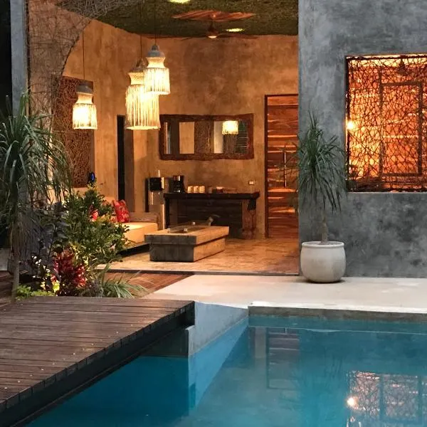 Little Gem Hotel Tulum La Veleta, hotel din Tulum