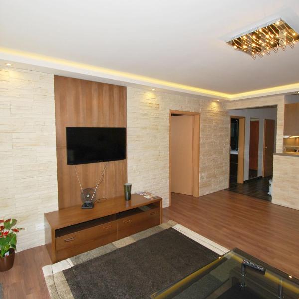 Arpad Bridge Apartments