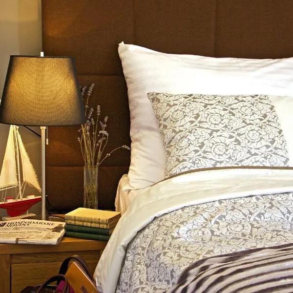 Hotel Marathon, ξενοδοχείο σε Senec