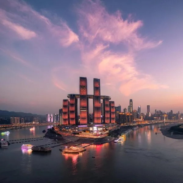 InterContinental Chongqing Raffles City by IHG, отель в Чунцине