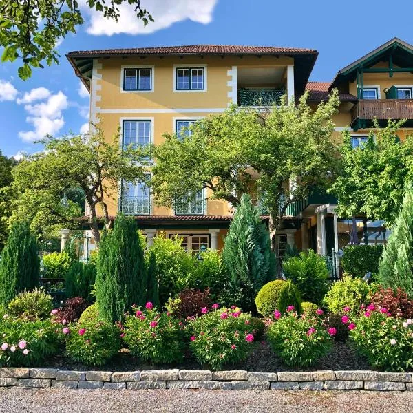 Gasthaus Hotel Höhenwirt, מלון בקואיטשאך אם זה