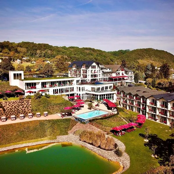 Moselstern Parkhotel Krähennest, ξενοδοχείο σε Lof