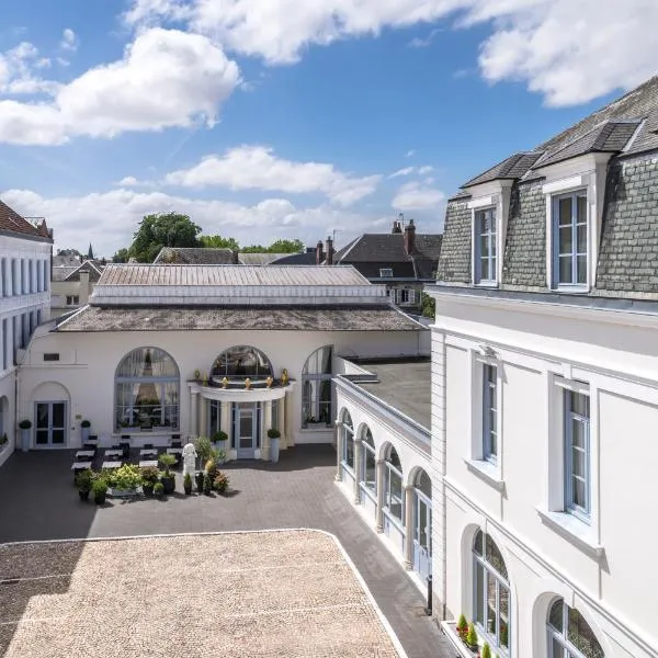 Hôtel de L'univers, hôtel à Arras