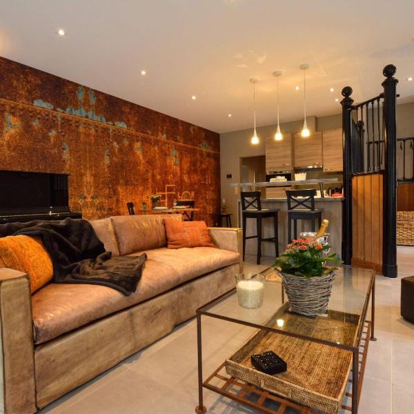 Splendid ground floor apartment with garden in the very center of Spa
