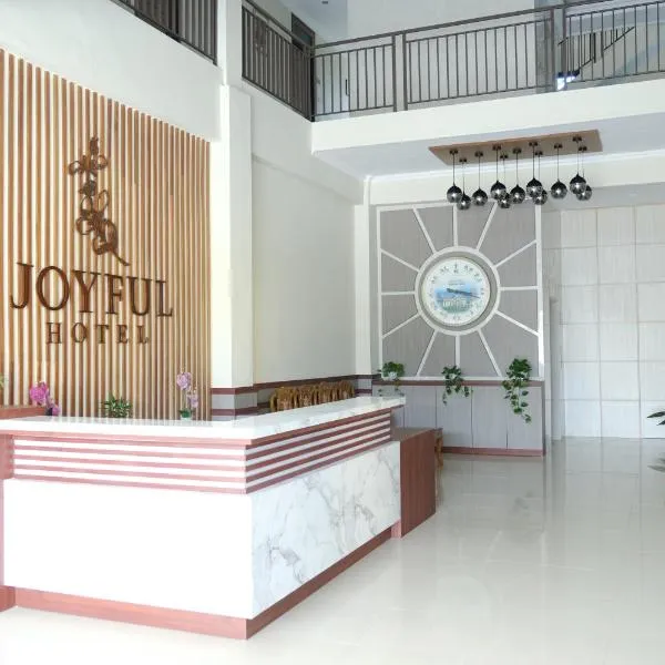 Joyful Hotel, ξενοδοχείο σε Tanjungpandan