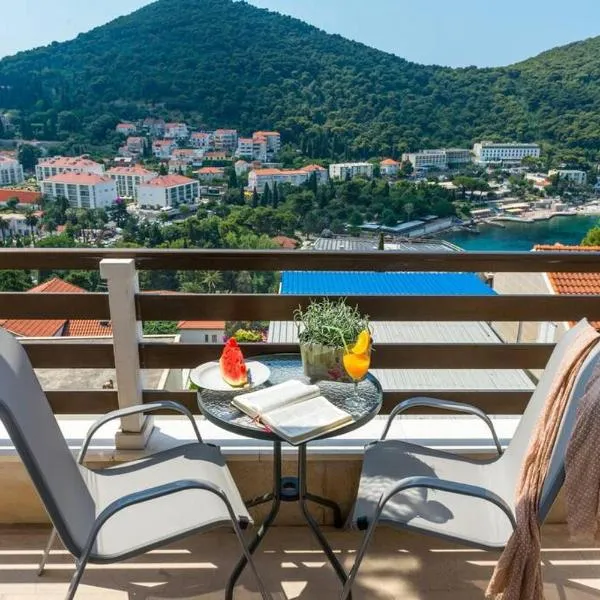 Mihaela & Brigita BayView Studio Apartments, hotel in Dubrovnik
