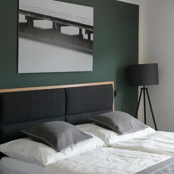 KRACHER Guesthouse No 6 - inklusive Pool, hotell sihtkohas Illmitz