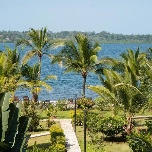 Dolphin Blue Paradise, hótel í Bocas Town
