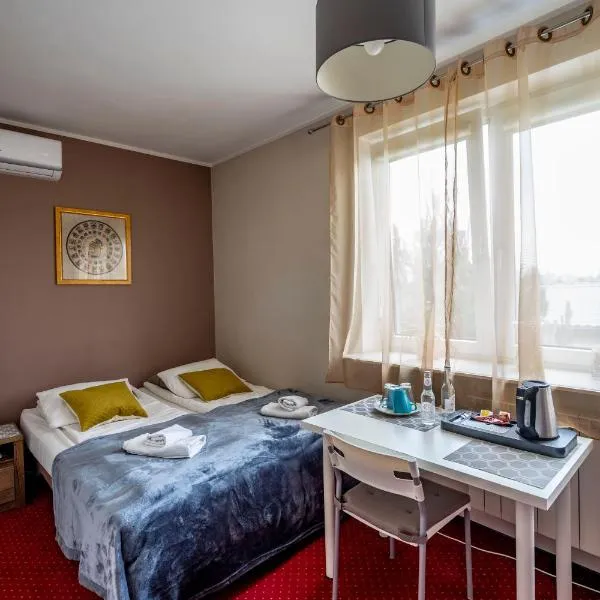 Villa Kava, hotel ve Varšavě