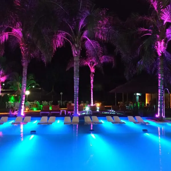 Hotel Termal Emperatriz Termas de Río Hondo, ξενοδοχείο σε Termas de Río Hondo