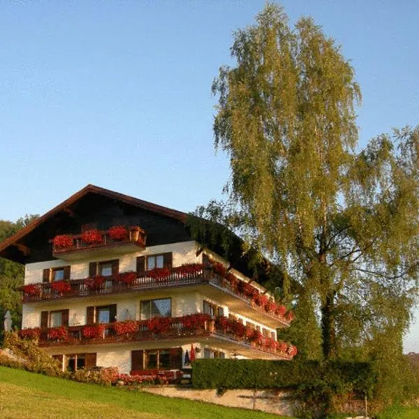 Pension Seeblick, hotel di Attersee am Attersee