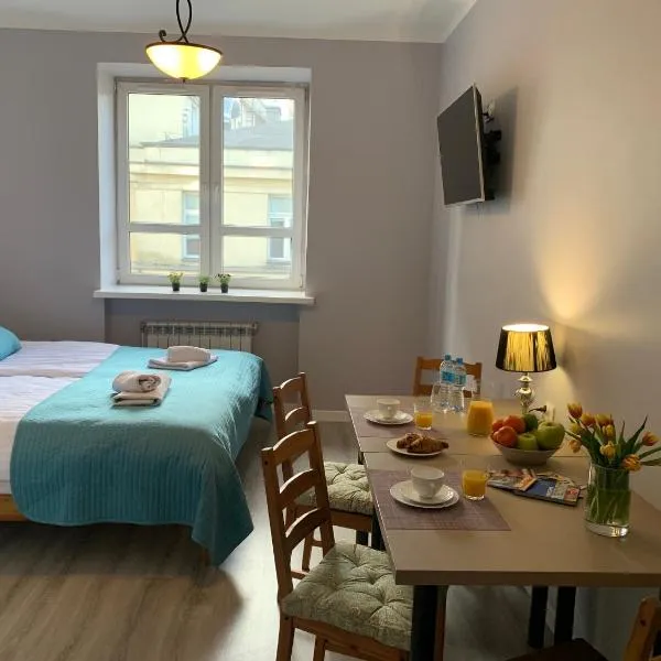 Jasna Hotelik self check-in, hotel ve Varšavě