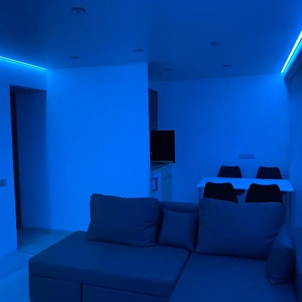 Апартаменты Бульвар Славы 21, hotel in Dnipro