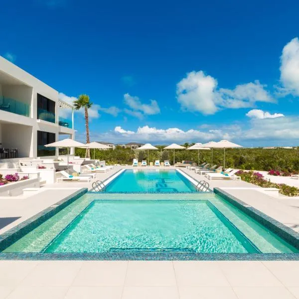 H2O life style resort, hotel sa Long Bay Hills