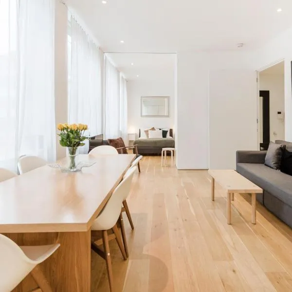Oxford Circus Designer Apartment, hotel in London