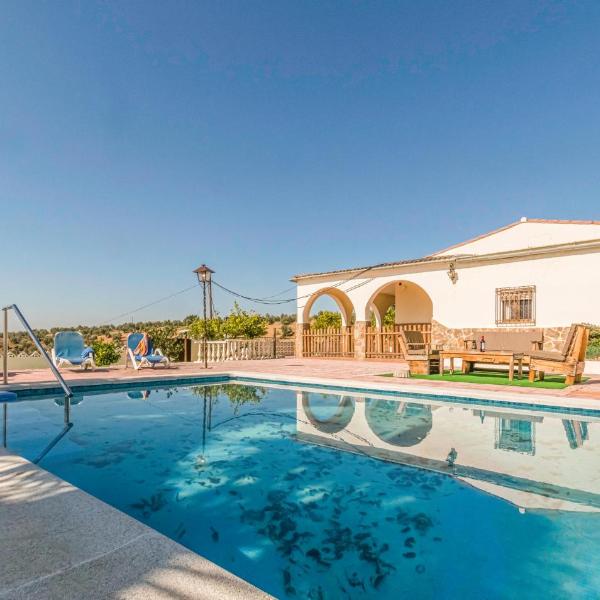 Stunning Home In Montoro With 3 Bedrooms And Outdoor Swimming Pool