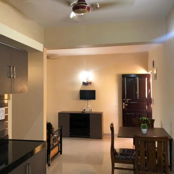 Field stone Apartment, hotel in Varca