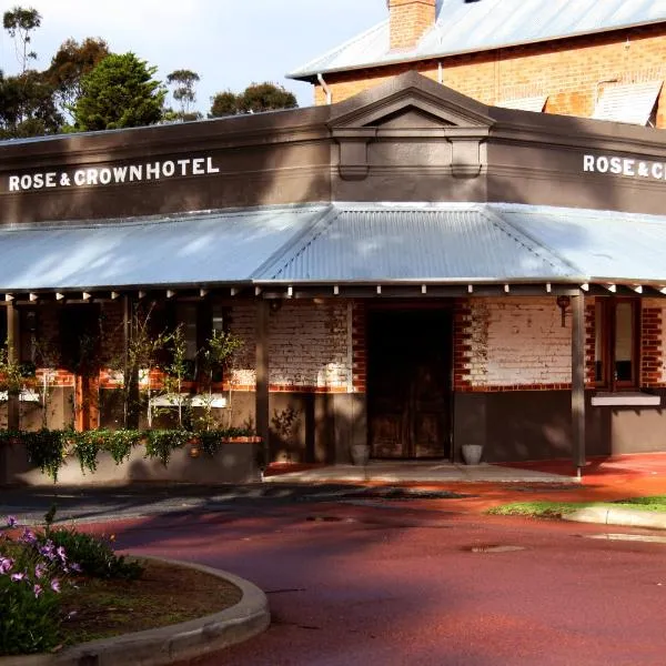 Rose & Crown Hotel, Hotel in Perth