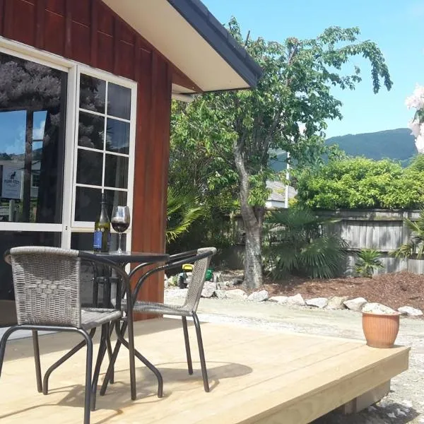Stoke's Cosy Cottage, hotel v destinaci Nelson