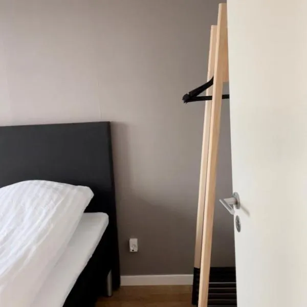 Surfers Paradise Apartments, ξενοδοχείο σε Hvide Sande