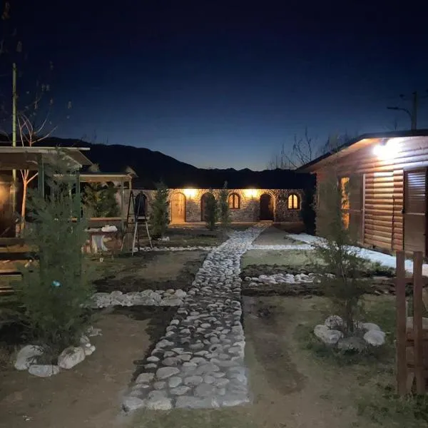 Windmill Shkodra Gesthouse Camping & Grill, hotel v destinaci Shkodër