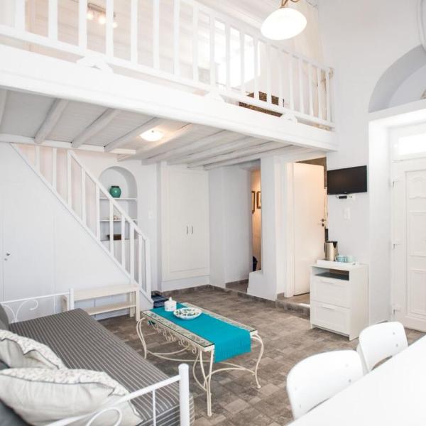 Traditional Split level house in Mykonos Town