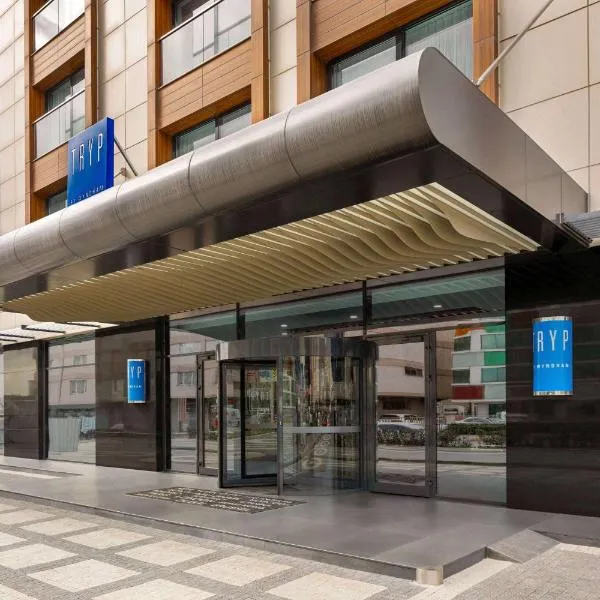 Tryp by Wyndham Istanbul Topkapi, hotel in Istanbul