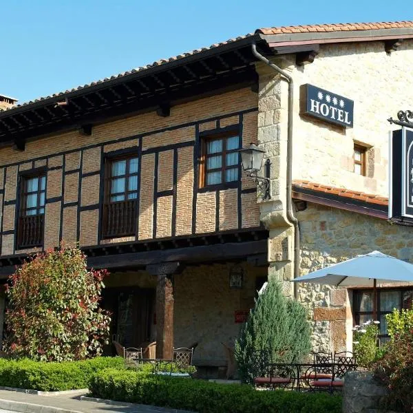 La Casona de Revolgo, hotel in Santillana del Mar