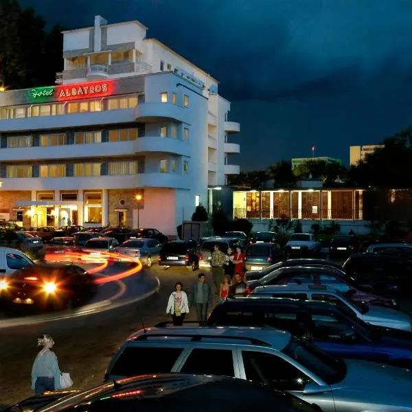 Hotel Albatros: Mamaia şehrinde bir otel