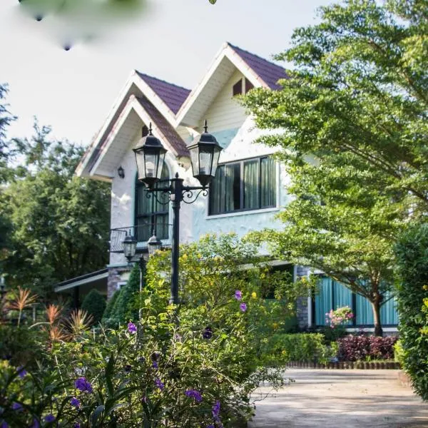 The Harmony Resort, hotell sihtkohas Suan Phueng