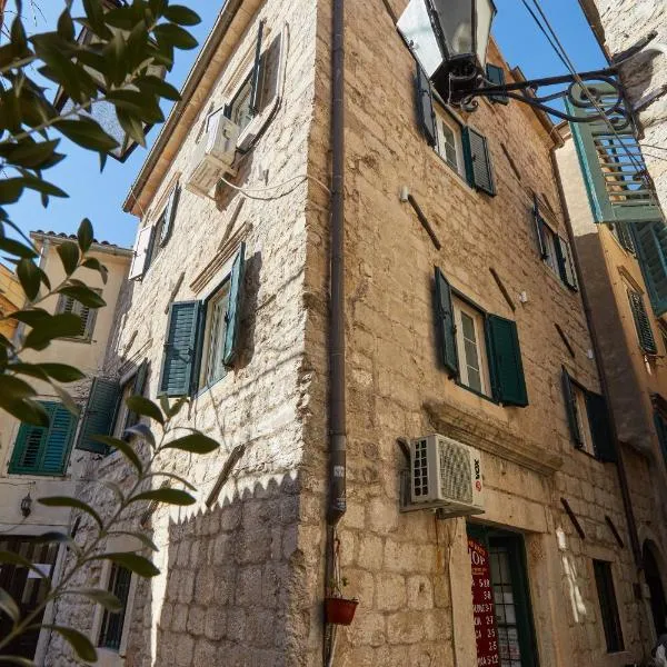 Old Town Casa Dameo Apartments, hotel a Kotor (Cattaro)