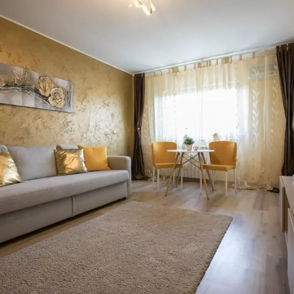 GOLDEN APARTMENT BANEASA, hotel in Bucharest