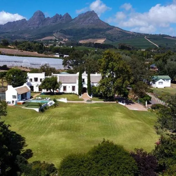 Avontuur Manor House and Wine Estate, hotel in Somerset West