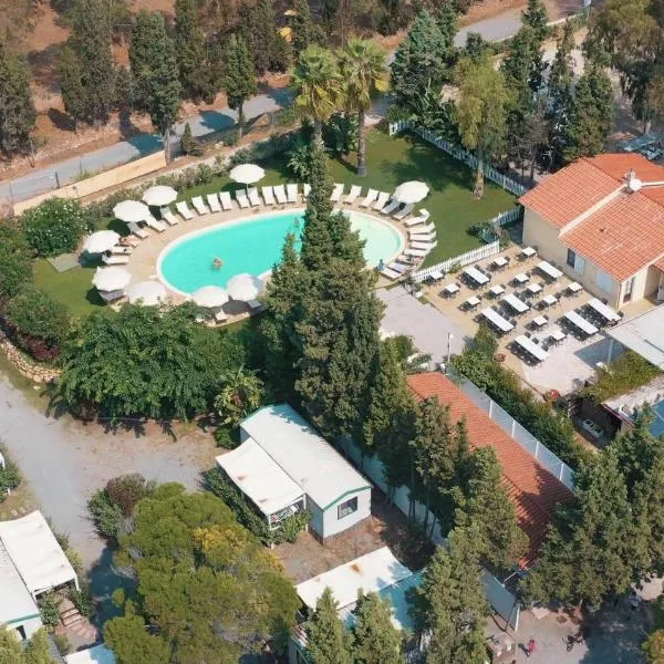 Camping Village Flumendosa, hotel in Santa Margherita di Pula