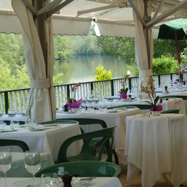 Auberge Les Tilleuls, hótel í Vincelottes