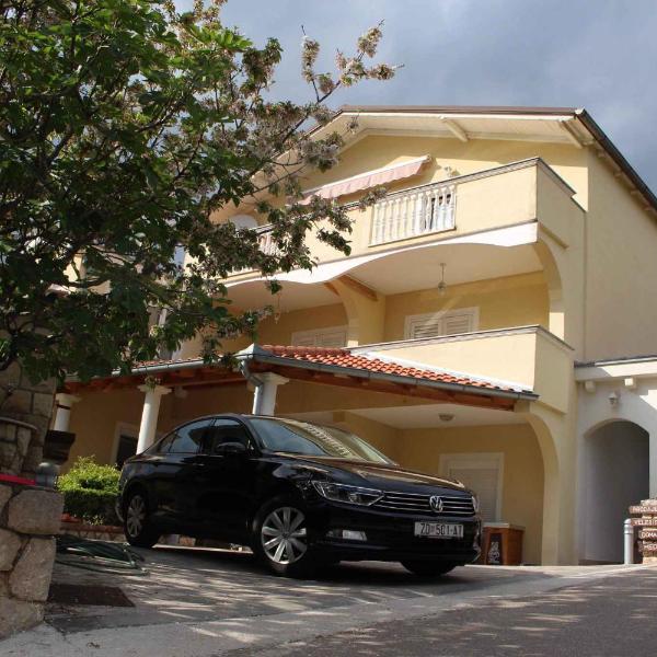 Apartments in Starigrad-Paklenica 6869