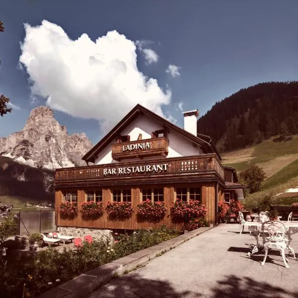 Berghotel Ladinia, hotel in Corvara in Badia