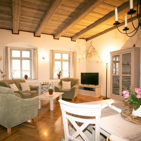 Apartment Am Markt 16, Bandusch-Szemák, Hotel in Pirna