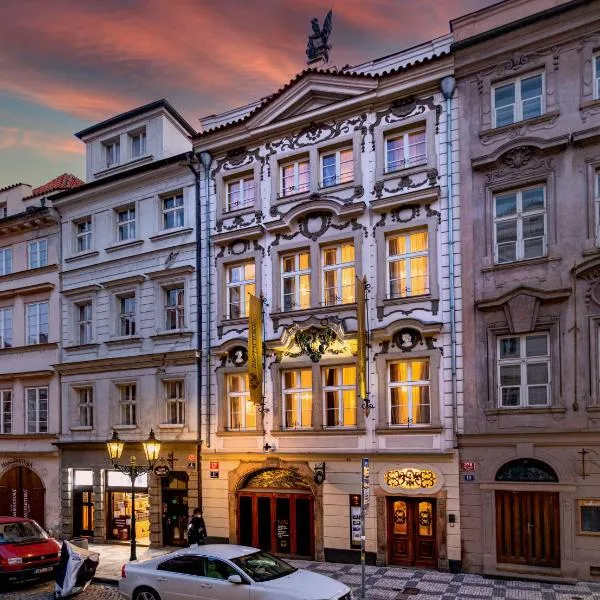 Residence U Černého Orla, hotel in Prague